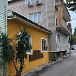 Merkez Muethis Lokasyon Ayri Mutfakli *