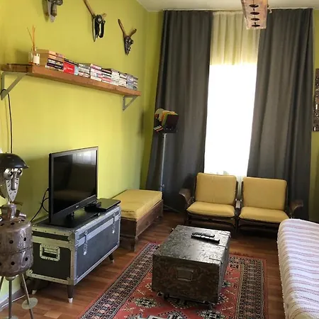 Merkez Muethis Lokasyon Ayri Mutfakli *