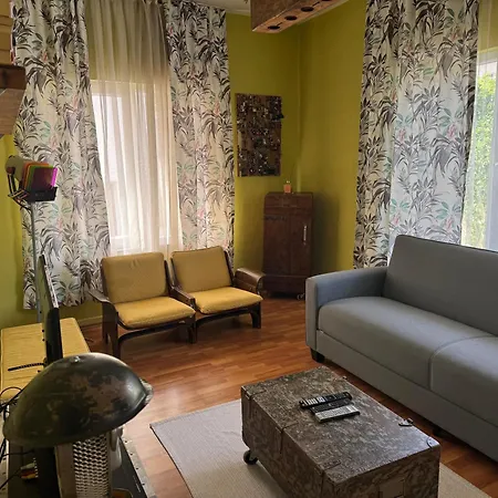 Merkez Muethis Lokasyon Ayri Mutfakli Apartamento Antália