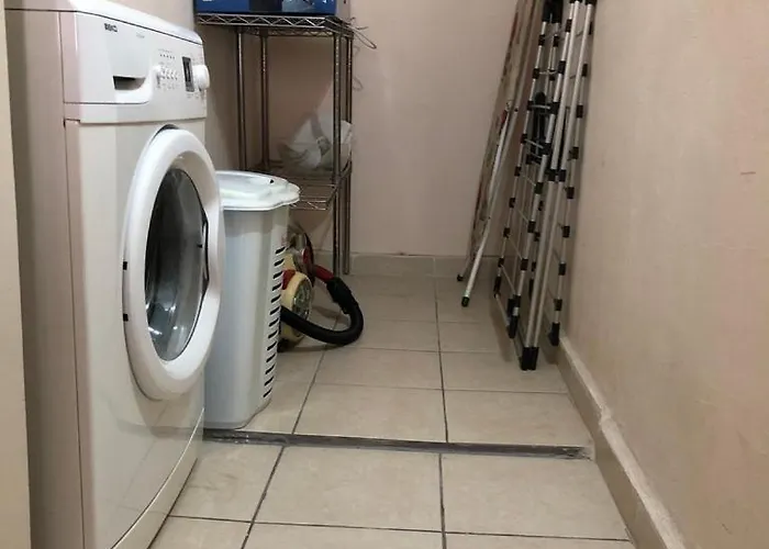 Merkez Muethis Lokasyon Ayri Mutfakli Lejlighed Antalya