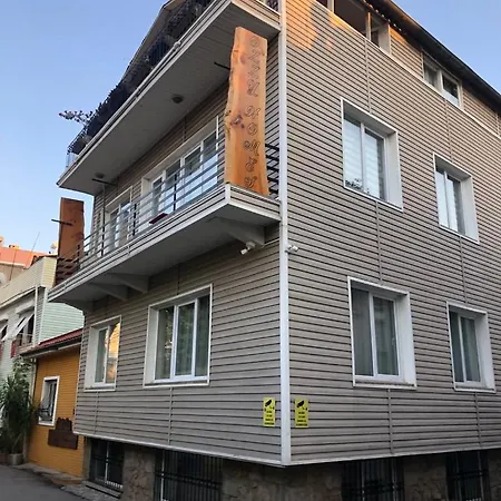 Apartman Merkez Muethis Lokasyon Ayri Mutfakli Antalya