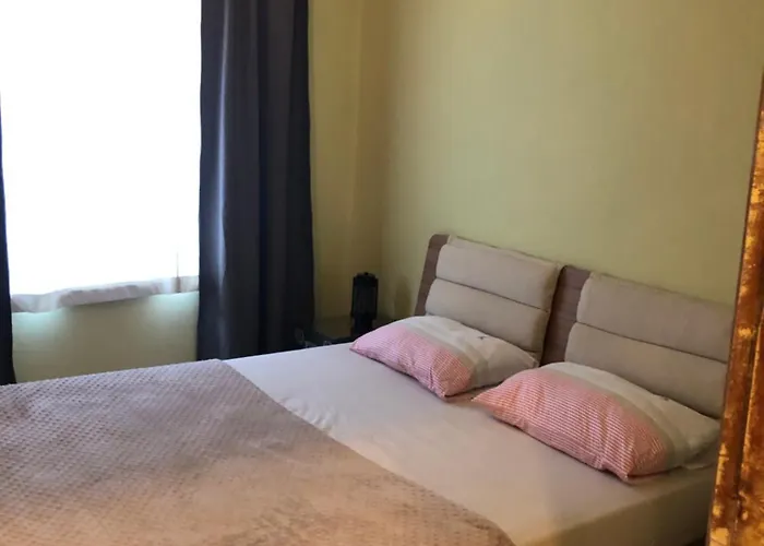Merkez Muethis Lokasyon Ayri Mutfakli Apartment