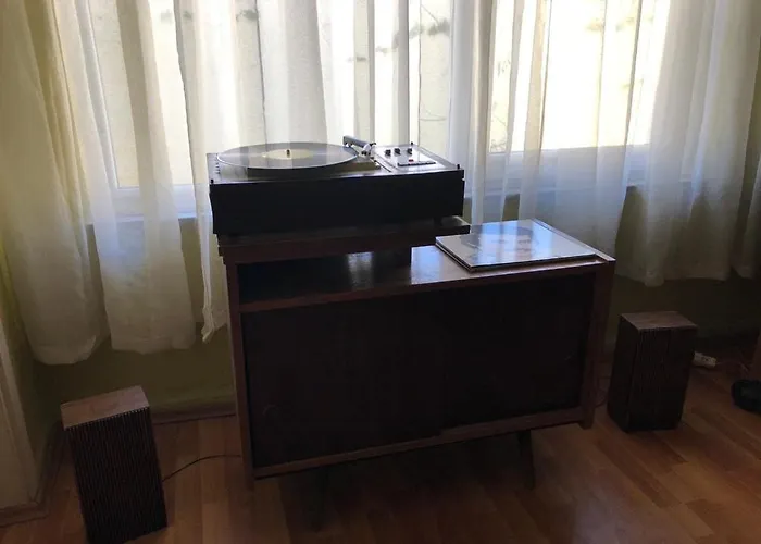 Apartment Merkez Muethis Lokasyon Ayri Mutfakli Antalya